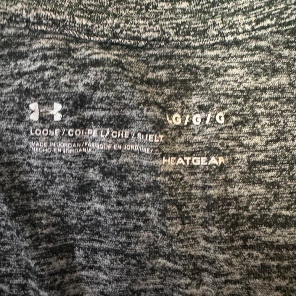 Under Armour Womens HeatGear V-Neck T-Shirt Gray Space Dye Short Sleeve Large - Picture 3 of 3